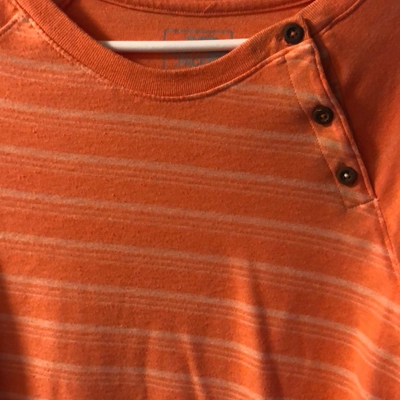 Top - Picture 2 of 4